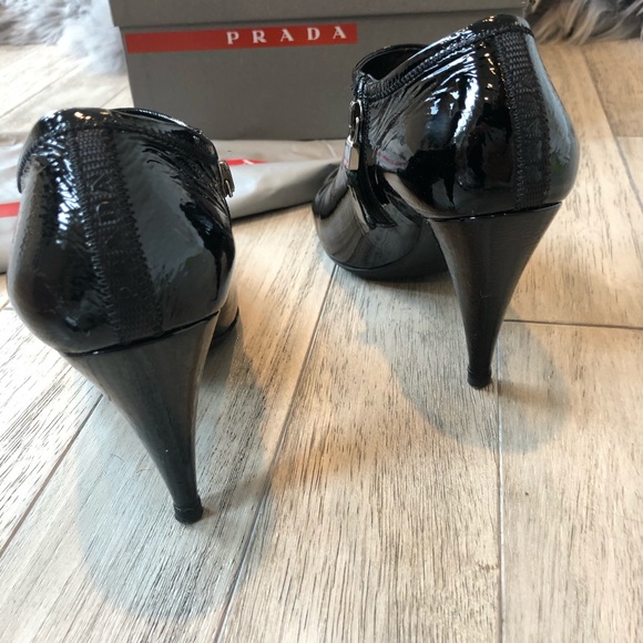 AUTHENTIC PRADA NAPLAK CLASSIC BOOTIE - Picture 3 of 6